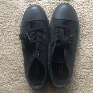 Non-Slip Waitress Black Converse